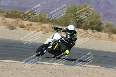 media/Jan-08-2022-SoCal Trackdays (Sat) [[1ec2777125]]/Turn 6 Inside (1pm)/